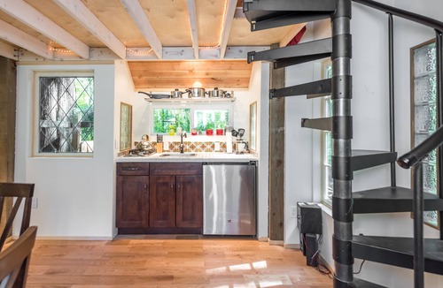 Point Roberts Cottage | Look out on a 250 acre park