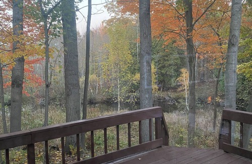 Canadian Lakes House | Looking for a perfect getaway?