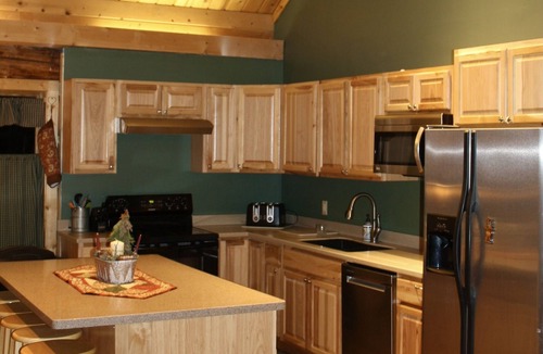 Gardiner Cabin | Looking for a quick summer 2026 getaway? We might have just the dates you want!