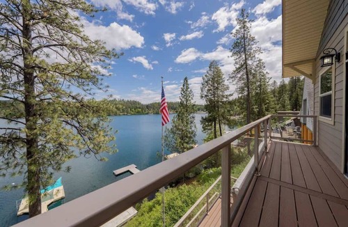 Loon Lake House | Loon Lakeside, Dockside Retreat
