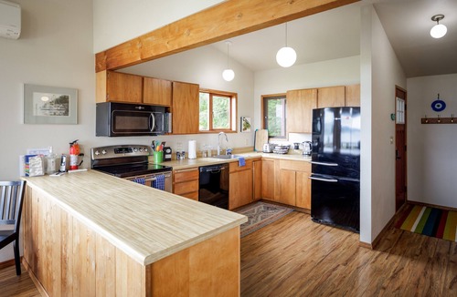 Lopez Island House | Lopez Island, Crow's Nest #302
