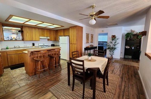 Roseburg Apartment | Lost World Lodge - Your Jurassic Park Vacation Rental