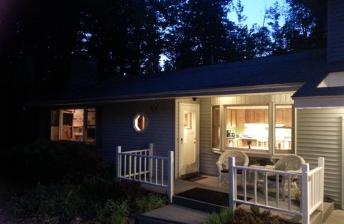 Suttons Bay House | Love North Shore Cherry Cove Beachfront On West Grand Traverse Bay In Leelanau!