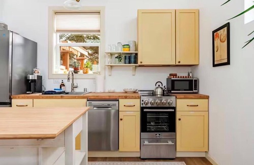 Monroe Cottage | Lovely 1-bedroom cottage with AC in charming Monroe Private outdoor patio