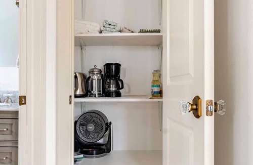Monroe Cottage | Lovely 1-bedroom cottage with AC in charming Monroe Private outdoor patio