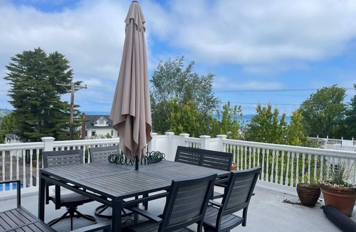 North End Apartment | Lovely Apt #3 Historic Building Stadium District