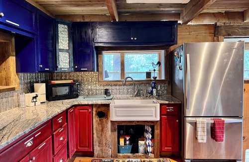 Kettle Falls Cabin | Lovely Cabin In Wonderful Kettle Falls ~ Lake Roosevelt Views ~ Very Private!