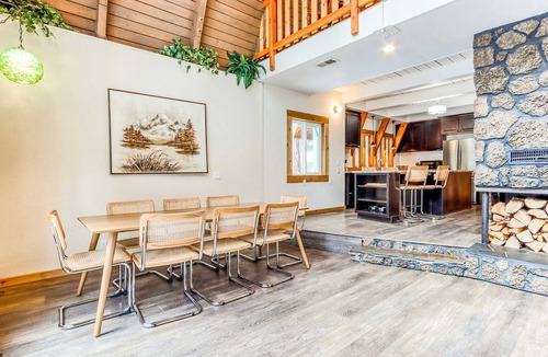 River Forest Acres House | Lovely home by waterfalls with firepit, hot tub & washer&dryer - dog-friendly