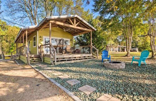 Turtle Beach Apartment | Lovely Toledo Bend Studio w/Scenic Views!