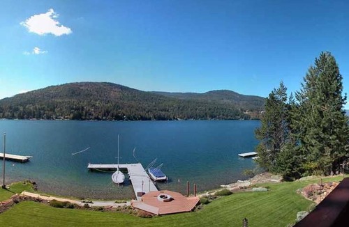 Sagle House | LOW BANK waterfront, sunny side of the lake, private dock, 4bed/3bath
