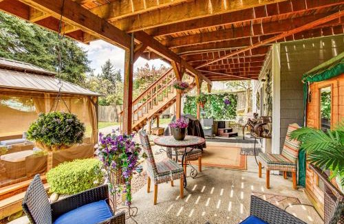 Graham Apartment | Lower-Level Apt with Hot Tub and Sauna in Graham!