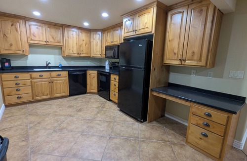 Spanish Fork House | Lower River Cottage - Cozy 3bed basement in Spanish Fork near SF River trail