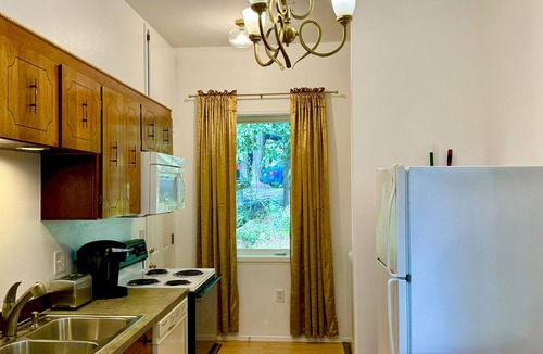 Camano Island Cabin | Luxe Cabin with Water View, Bonfire Pit, Near Beaches