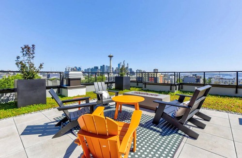 Lower Queen Anne Apartment | Luxe Lower Queen Anne 1BR w/Garden, BBQ & Game Room, by Blueground