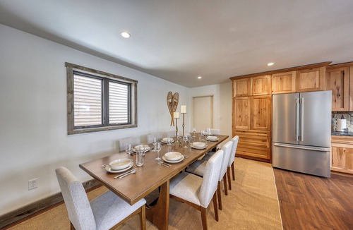 Big Sky Ski Chalet | Luxe Mountain Home ~ Lone Peak Views ~ Hot Tub