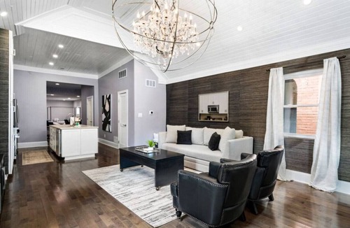 Victorian Village Apartment | Luxe Studio w/King Bed + Sofa | Walk to OSU/Bars