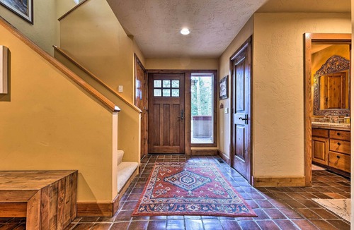 Twin Creeks Cottage | Luxe Sun Valley Retreat w/Hot Tub, 3 Mi to Resort