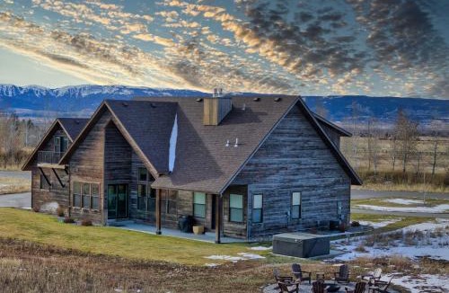 Clawson House | Luxe Tetonia Home w/Tetons View, Close to Skiing!