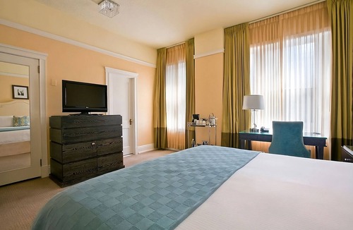 Goose Hollow Hotel | Luxurios Stay 0.5 mi to Portland Art Museum | Pets Allowed | Parking Available
