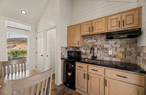 Virgin Cabin | Luxurious and spacious near Zion National Park
