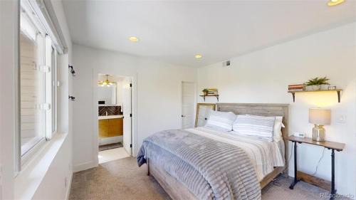 Cherry Creek House | Luxurious, Modern Townhome 5 minute Walk from Cherry Creek North