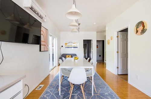 Alphabet Historic District Apartment | Luxurious Portland 3BR in the Pearl District