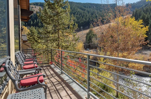 Warm Springs House | Luxurious Property with Spectacular Bald Mountain Views