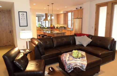 Elkhorn Village Condo | Luxury 2BD/2.5BA 1800sqft Elkhorn Springs Condo