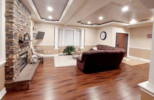 Parkland House | Luxury 4 bedroom residential home with patio