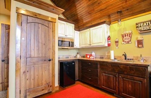 Island Park Cabin | Luxury Cabin,Golf Course,Yellowstone, Stunning Mountain Views,Tubing, Rafting,