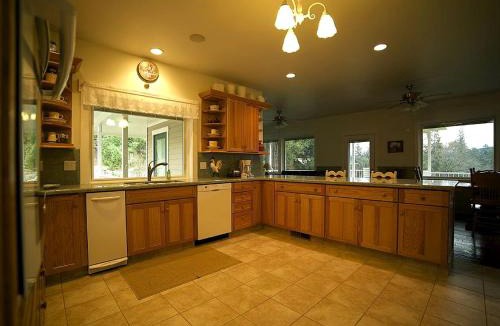 Prospect House | Luxury Cabin Rental in the Cascade Mountains near Crater Lake, Southern Oregon