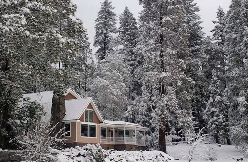 Prospect Cabin | Luxury Cabin Rental in the Cascade Mountains near Crater Lake, Southern Oregon