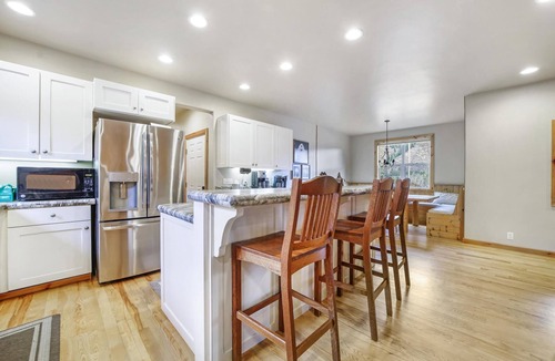 Pine House | Luxury cabin, Sleeps 14, HOT TUB
