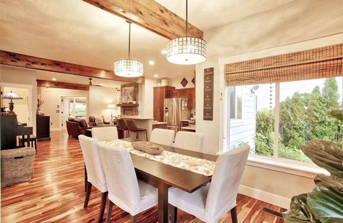 Coeur d'Alene House | Luxury CDA home walk to lake with hot tub