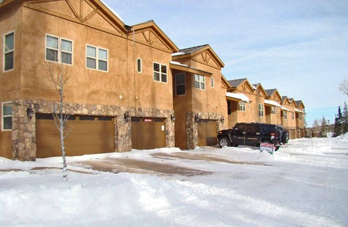 Brian Head Condo | Luxury Condo in Brian Head, Beautiful Amenities, Easy Walk/Ski To Slopes