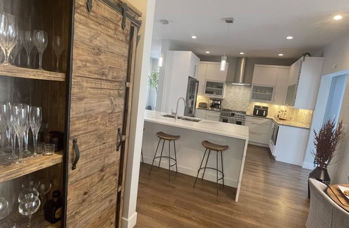 Whittier House | Luxury Downtown Boulder Home - Flatirons Views - Walk to Sundance Venues