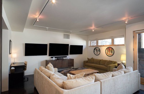 Twin Creeks House | Luxury Estate With Pristine and Breathtaking Views
