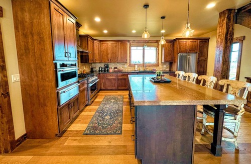 Hastings Farm House | Luxury Family Home with Full Teton Views + Hot Tub
