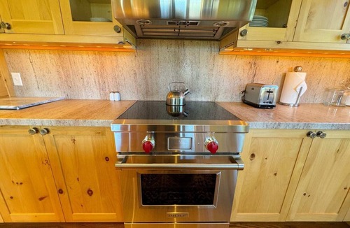 Hastings Farm House | Luxury Family Mountain Home w/Hot Tub + Teton Views
