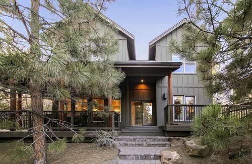 RiverWild Cabin | Luxury Family Resort Cabin with Pool, Hot Tub, and Deschutes River Trail Access in Bend, Oregon