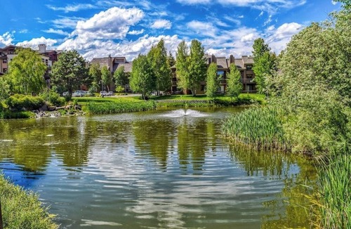 Elkhorn Village Condo | Luxury getaway near Ketchum, skiing, & golf w/shared pool & tennis courts