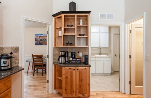 Meridian House | Luxury Home with 3 Car Garage in Middle of Meridian