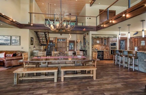 Hope House | Luxury Hope Waterfront Home and Guest House