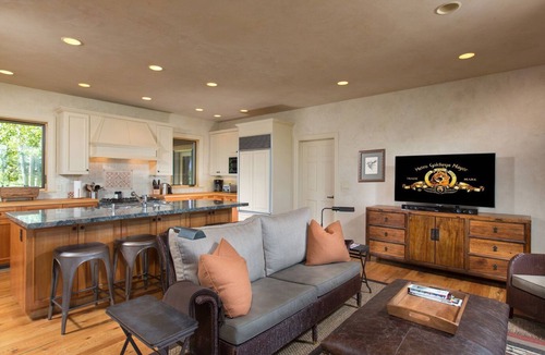 Jackson House | Luxury Jackson Hole home with spectacular Teton Mountain Views.