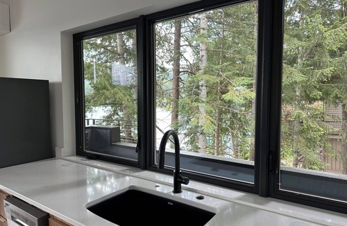 Clarksville House | Luxury Lake View with Sauna