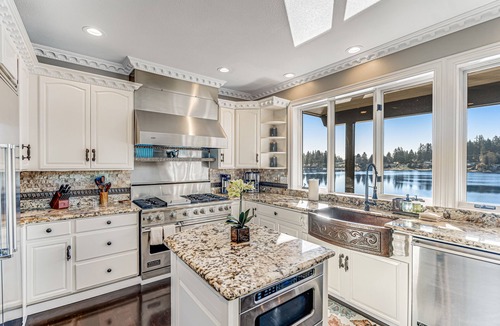 Lakewood House | Luxury lakefront home w/private beach, kayaks, hot tub, dock, fireplaces & gym
