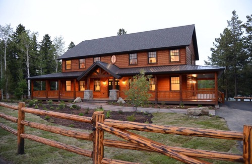 Island Park House | Luxury Lakefront Lodge at Henry's Lake near Yellowstone NP West Entrance