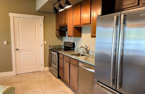 Sedro-Woolley House | Luxury Lakefront with hot tub, views and privacy