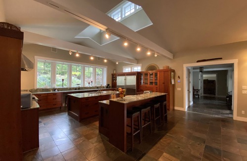 Friday Harbor House | Luxury Mitchell Bay Hideaway - Escape to this 4,000 sq ft retreat with Hot Tub!