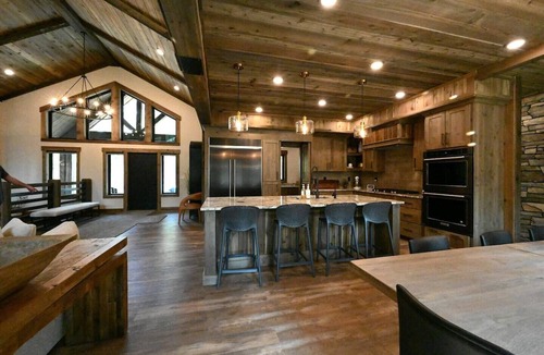 Island Park Cabin | Luxury Mountain Cabin w/Hot Tub & Theater!